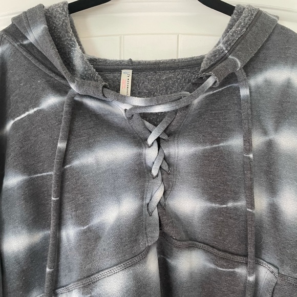 Free people movement believer lace up hoodie - Picture 3 of 3
